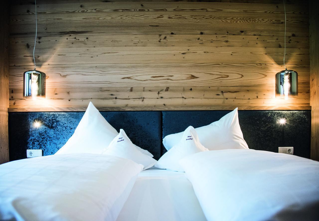 Hotel Kronblick Chienes Kültér fotó